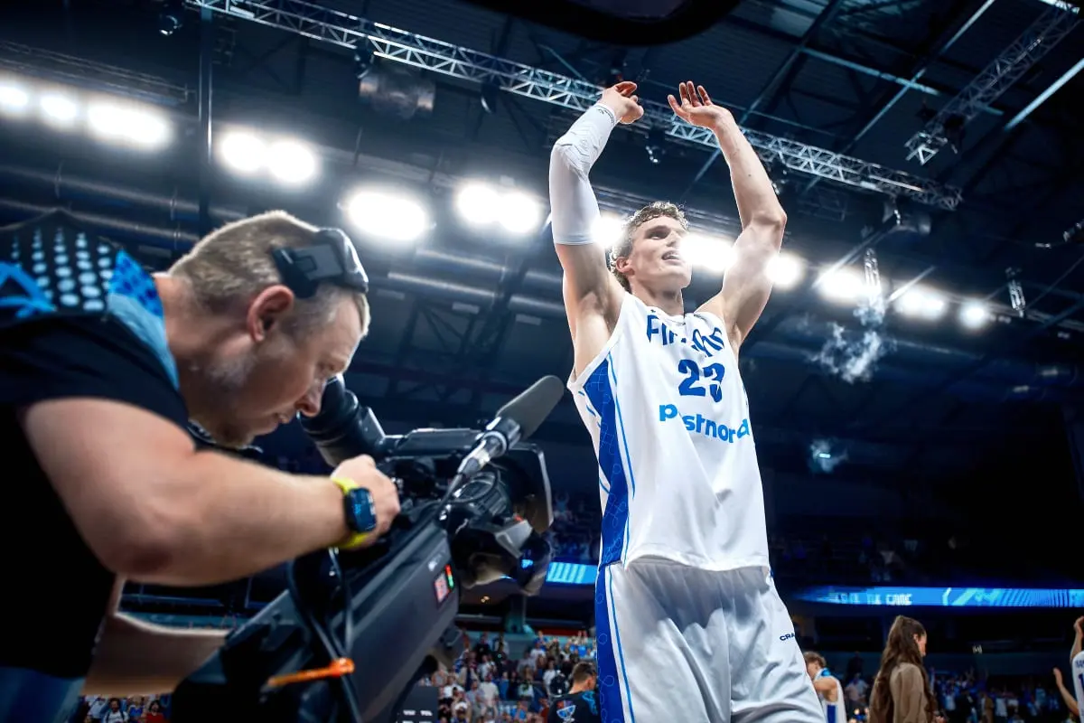 最近几场比, 场均出场时, 力和领袖气 最近几场比, 场均出场时, 力和领袖气