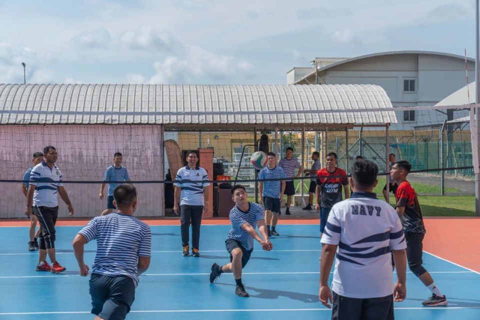 om, https, aB om, https, aB