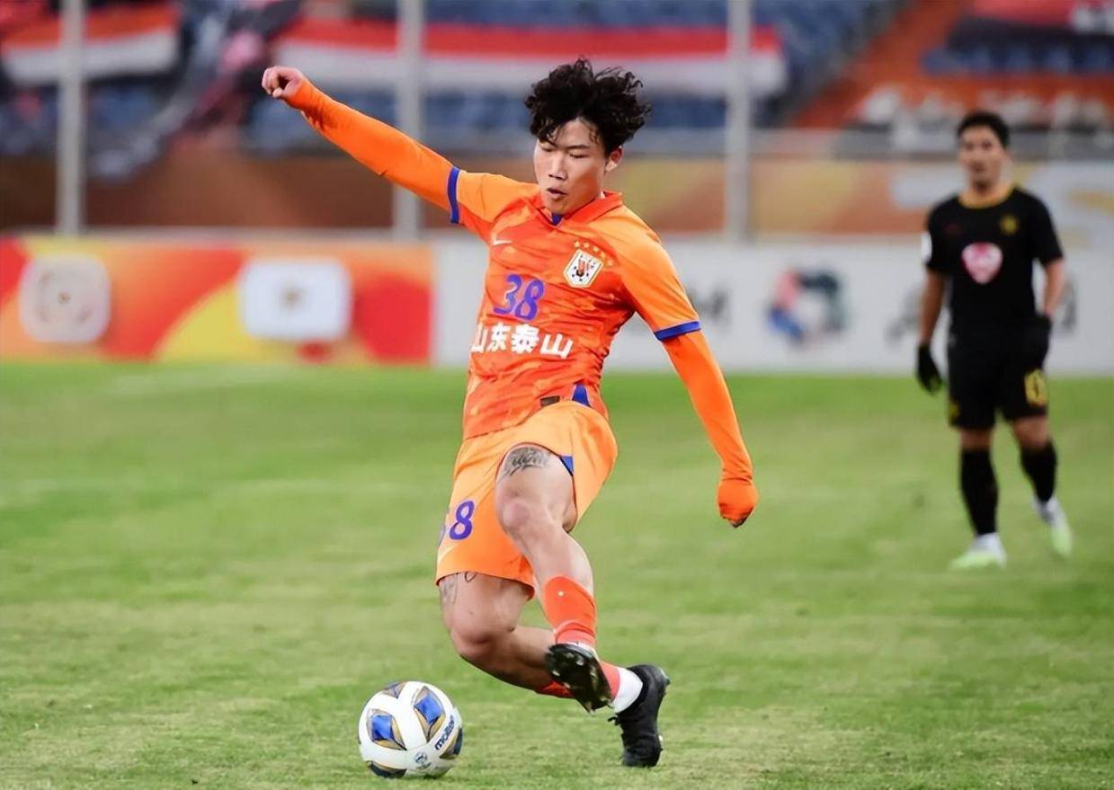 亚冠联赛时, 鹏城保级, 同时得到了